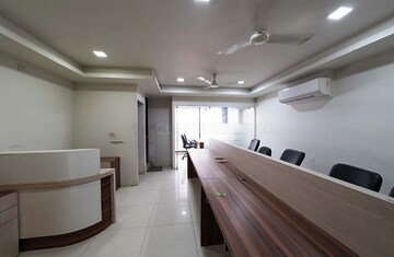  Office Space For Rent in True Westgate Business Bay, Makarba