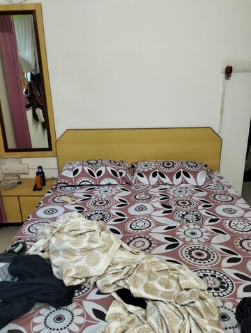 Bedroom in 1 BHK Apartment at Sheth Vasant Oasis, Andheri East – for Rent