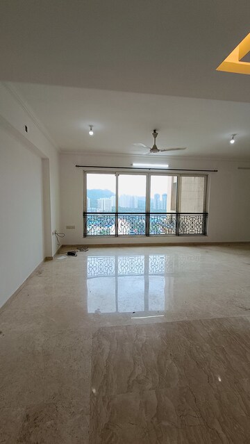 3 BHK Apartment For Rent in Hiranandani Meadows, Manpada