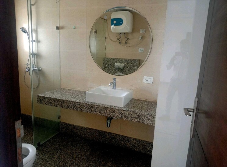 Bathroom, aba-ivy-county 3 Bedroom 1656 Sq.Ft. Apartment In Sector 75 Noida 8919622