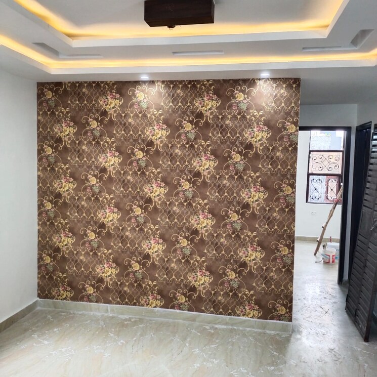 Bedroom, saraswati vihar 3 Bedroom 125 Sq.Yd. Builder Floor In Saraswati Vihar Delhi 8919627
