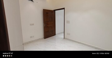 Room in 2 BHK Builder Floor at Malviya Nagar – for Rent