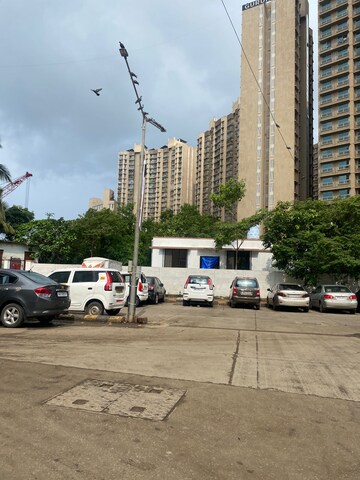 Parking in 2 BHK Apartment at Gabadia Heights, Kandivali West – for Rent