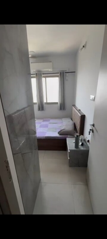 Master Bedroom in 1 BHK Apartment at Sheth Vasant Blossom, Marol – for Rent