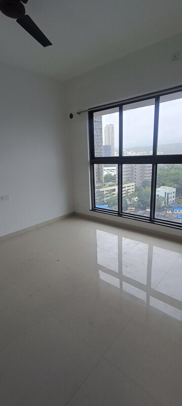 Room in 1 BHK Apartment at UK Iridium, Kandivali East – for Rent