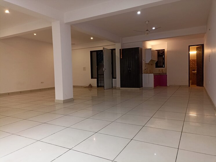 undefined, saket Commercial Office Space 1600 Sq.Ft. In Saket Delhi 8919688