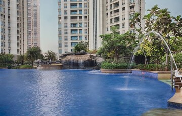 Swimming Pool in 5 BHK Apartment at K Raheja Vivarea, Mahalaxmi – for Sale