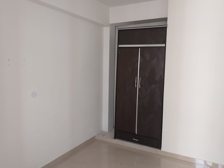 Room, rof-aalayas 2 Bedroom 574 Sq.Ft. Apartment In Sector 102 Gurgaon 8919775