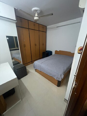 Bedroom in 1 BHK Apartment at Bandra West – for Rent