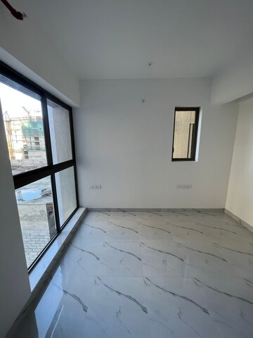 Room in 2 BHK Apartment at Raymond Ten X Vibes, J K Gram – for Rent