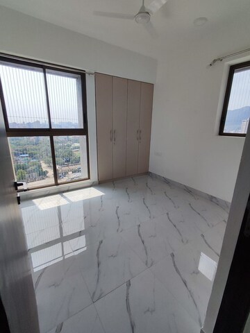 Room in 2 BHK Apartment at Raymond Ten X Vibes, J K Gram – for Rent