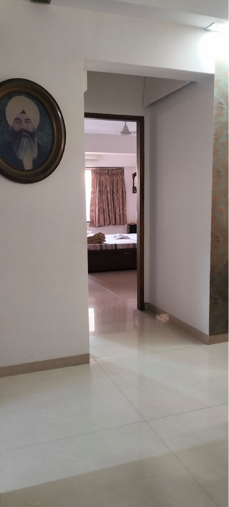 Room, bandra west 2 Bedroom 750 Sq.Ft. Apartment In Bandra West Mumbai 8919811