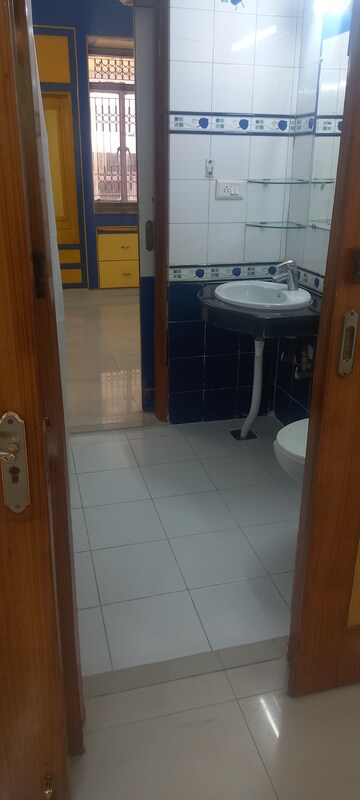 Attached Bathroom in 3 BHK Apartment at Ip Extension – for Rent