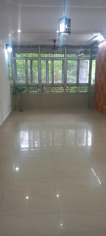 Room in 3 BHK Apartment at Ip Extension – for Rent