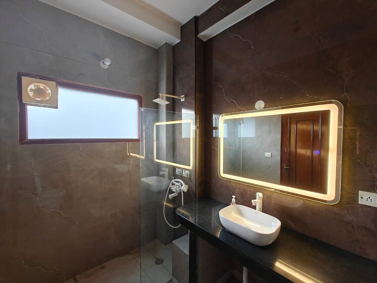 Living Room, shatabdi-vihar-sector-61 3 Bedroom 2250 Sq.Ft. Apartment In Sector 61 Noida 8919859