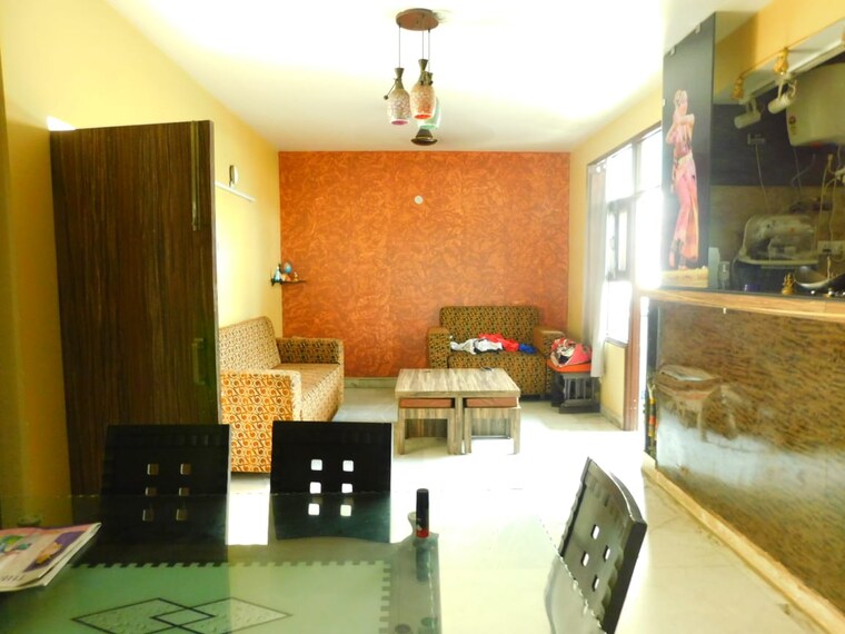 Living Room, shatabdi-vihar-sector-61 3 Bedroom 2250 Sq.Ft. Apartment In Sector 61 Noida 8919859