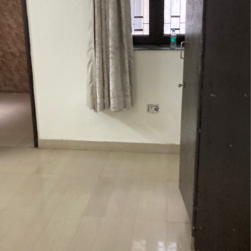 Room in 3 BHK Independent House at RWA Apartments Sector 41, Sector 41 – for Rent
