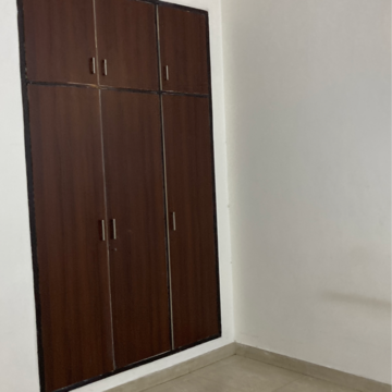 Furnished Amenities in 3 BHK Independent House at RWA Apartments Sector 41, Sector 41 – for Rent