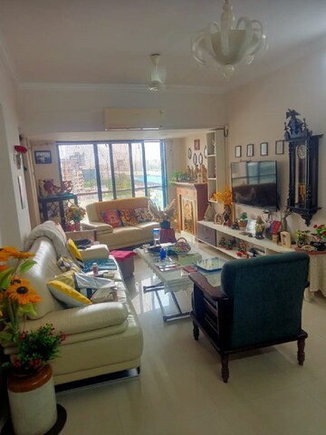 3 BHK Apartment For Rent in Khar West