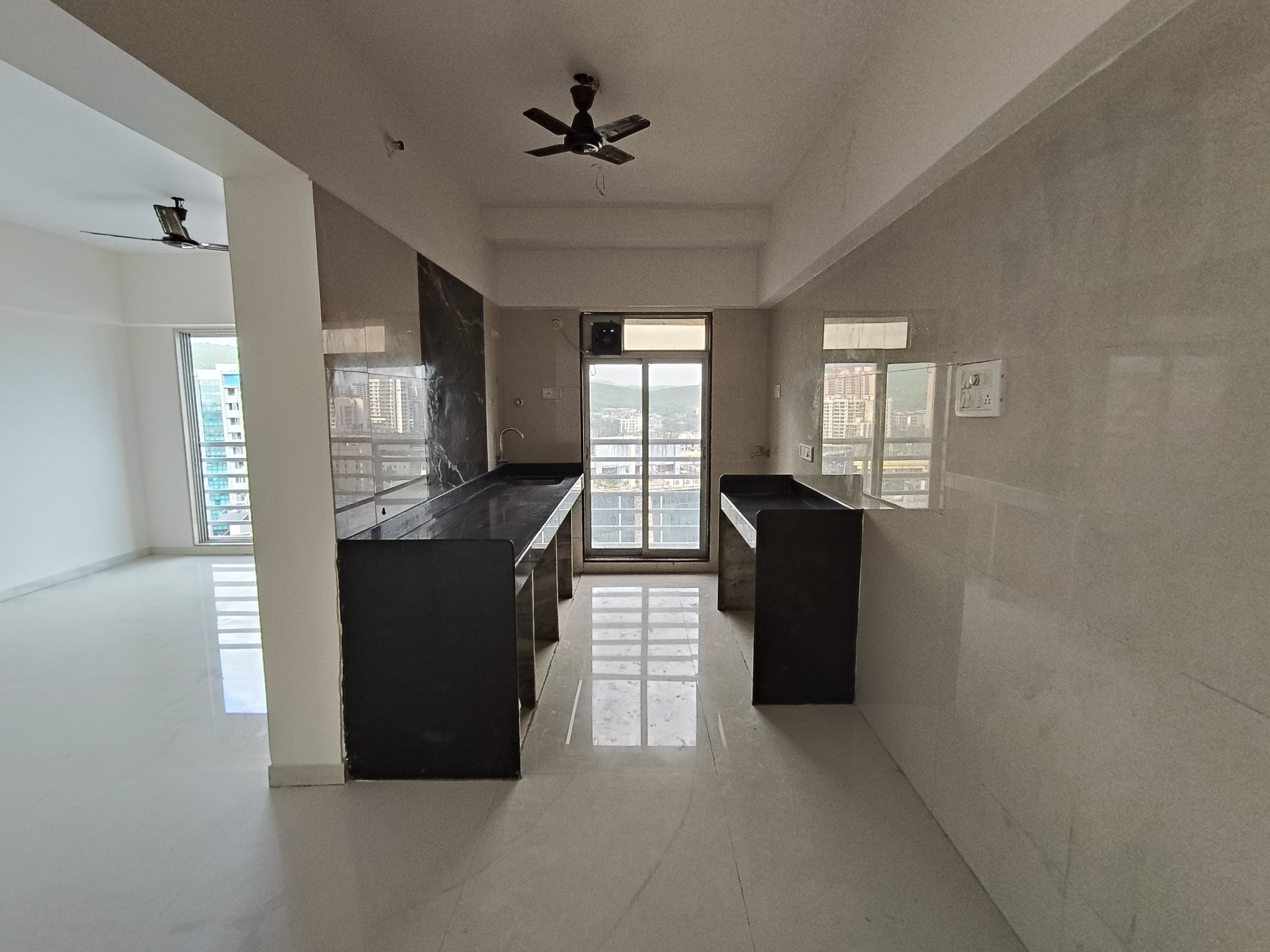 2 BHK Apartment For Sale in Kanakia Challengers