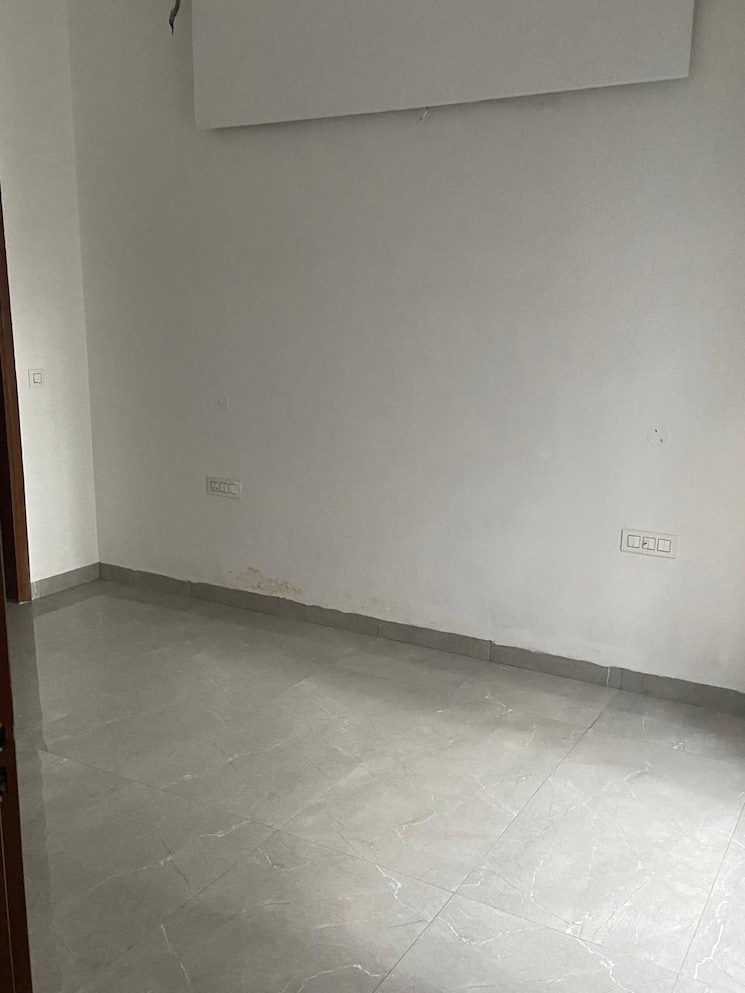 Room, penta-homes 1 Bedroom 950 Sq.Ft. Apartment In Vip Road Zirakpur 8919885