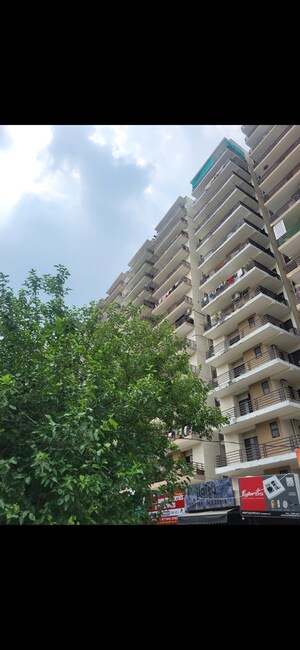 2 BHK Apartment For Sale in Adore Samriddhi, Sector 89