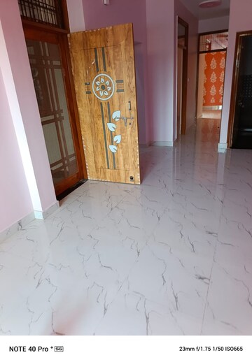 Living Room in 2 BHK Independent House at Jankipuram Vistar – for Rent