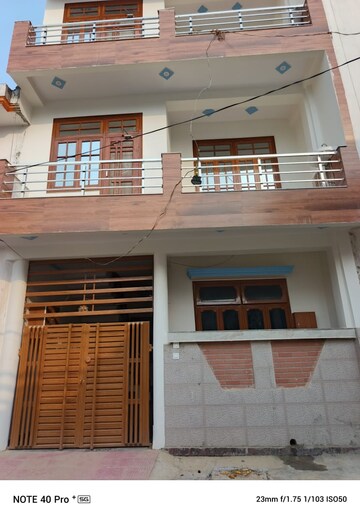 2 BHK Independent House – Exterior View View at Jankipuram Vistar - for Rent