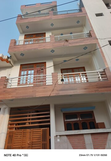 2 BHK Independent House – Exterior View View at Jankipuram Vistar - for Rent