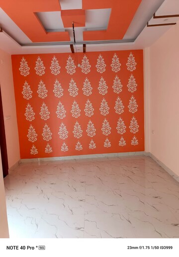 Bedroom in 2 BHK Independent House at Jankipuram Vistar – for Rent