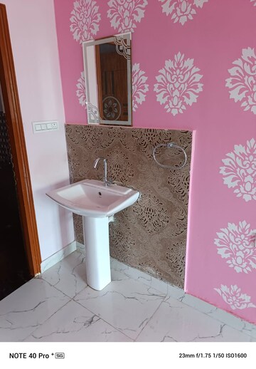 Bathroom in 2 BHK Independent House at Jankipuram Vistar – for Rent