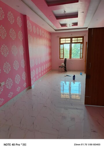 Room in 2 BHK Independent House at Jankipuram Vistar – for Rent