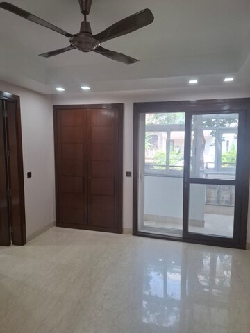 Bedroom in 3 BHK Builder Floor at Nehru Place – for Rent