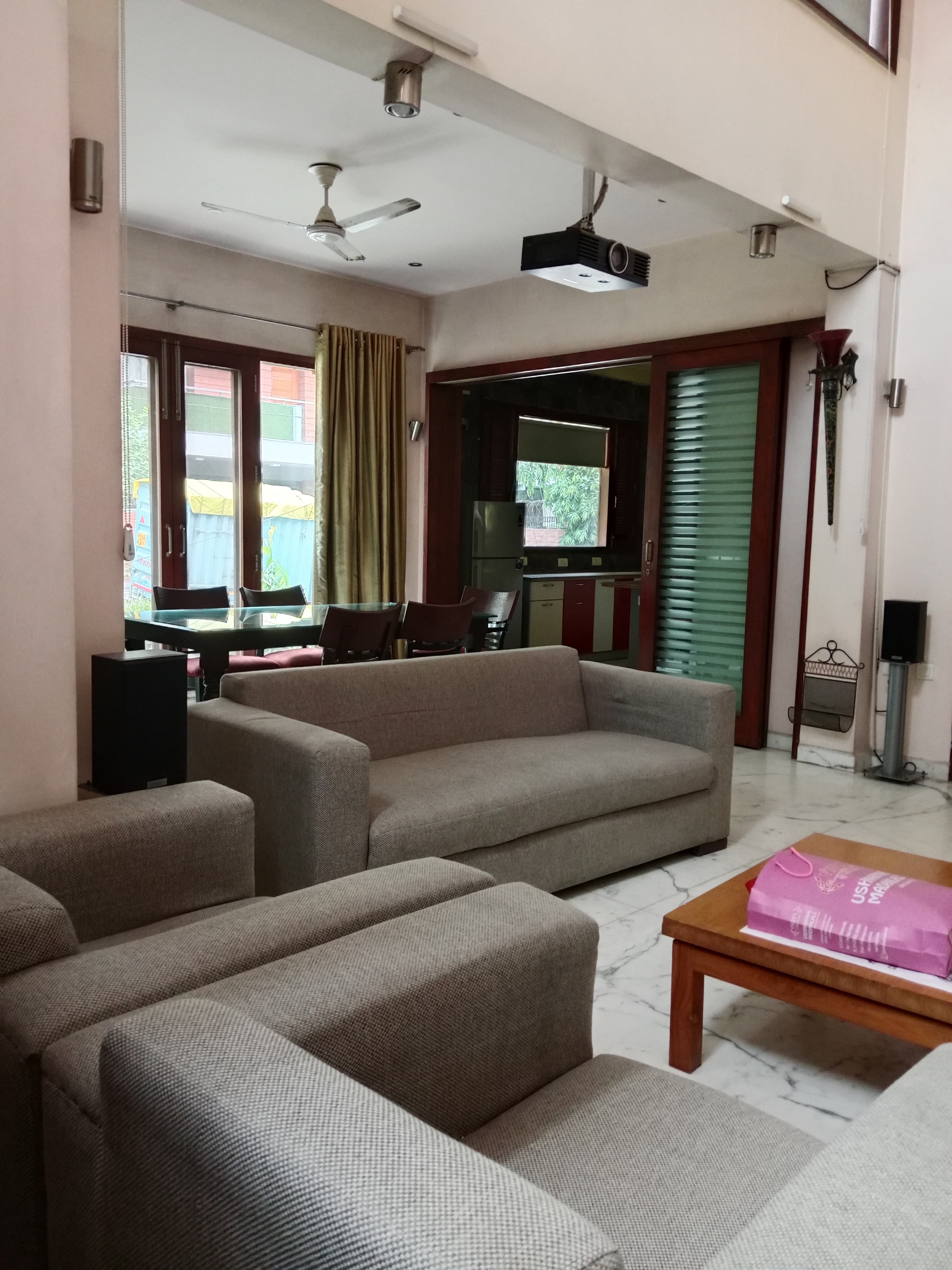 4 BHK + Servant Room Builder Floor For Sale in Palam Vihar Residents Association