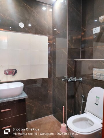 Kitchen in 3 BHK Builder Floor at Satyam Plaza, Sector 15 – for Rent