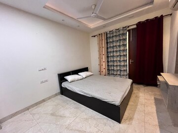 Living Room in 2 BHK Builder Floor at Gupta Awas, Sector 43 – for Rent