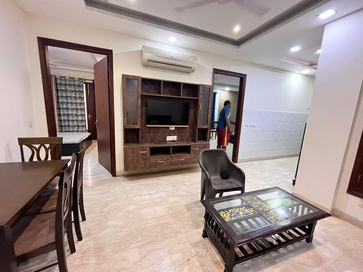 Gym, gupta-awas 2 Bedroom 3400 Sq.Ft. Builder Floor In Sector 43 Gurgaon 8919942