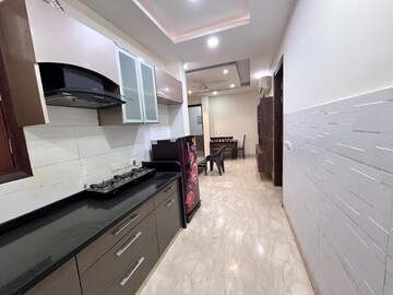Kitchen in 2 BHK Builder Floor at Gupta Awas, Sector 43 – for Rent