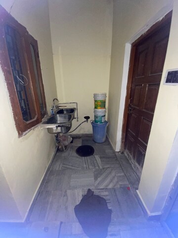 Master Bedroom in 1.5 BHK Independent House at Kalyanpur – for Rent