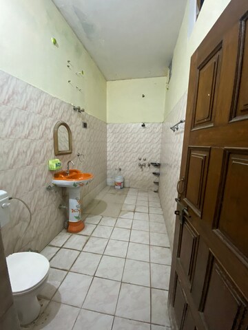Bathroom in 1.5 BHK Independent House at Kalyanpur – for Rent