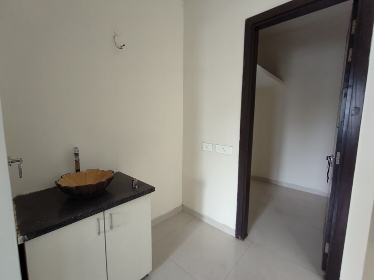 Room, rwa-residential-society-sector-46 3 Bedroom 2560 Sq.Ft. Builder Floor In Sector 46 Gurgaon 8919990