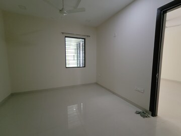 Room in 3 BHK Builder Floor at RWA Residential Society Sector 46, Sector 46 – for Rent