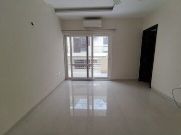 Room in 3 BHK Builder Floor at RWA Residential Society Sector 46, Sector 46 – for Rent