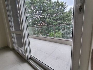 Balcony in 3 BHK Builder Floor at RWA Residential Society Sector 46, Sector 46 – for Rent