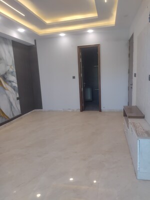 Room in 4 BHK Apartment at Sector 84 – for Sale