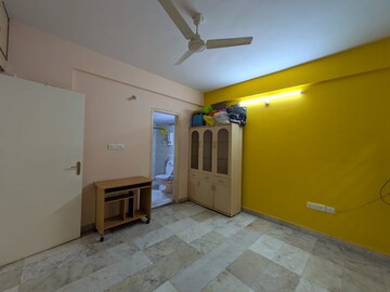 Room in 2 BHK Builder Floor at Hsr Layout – for Rent