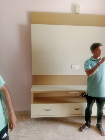 Room in 1 BHK Builder Floor at Huda – for Rent