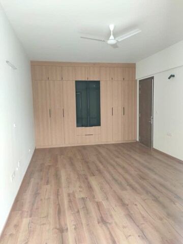Room in 3.5 BHK Apartment at KMB La Palazzo, Koramangala – for Rent