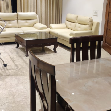 Living Room in 3 BHK Apartment at Sector 43 – for Rent
