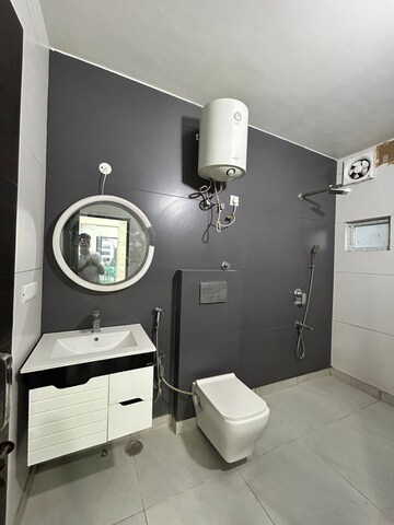 Master Bedroom in 2.5 BHK Apartment at Jahaz Apartments, Paschim Vihar – for Rent